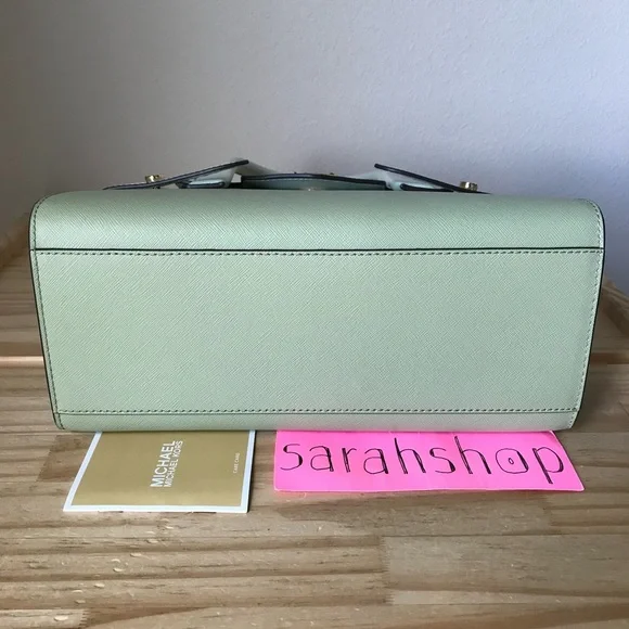 🌼Michael Kors Purse